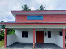Bayu Merona Homestay, holiday park in Huma