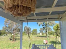 Dalton Farmstay, Hotel in Ulupna West
