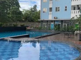 Collection O 93750 Luxury Rooms @ Urbantown Serpong