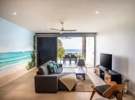 Sunset and Sea Views - Two Bed Apt Central Tamarin