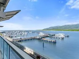 Belle Escapes 25 Harbour Lights with Magical Water Views