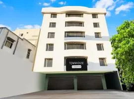 Super Townhouse Red Hills Lakdikapul Formerly Sitara Grand