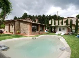 Gemütliches Ferienhaus Mit Privatem Pool