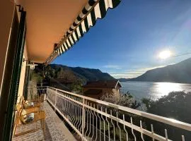 Daisy One Bedroom Lake View, Private Terrace & Garden