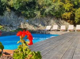 Golden Sun Villa