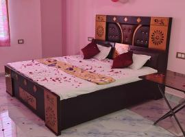 THE DIOMAND STAR HOTEl, hotel v destinaci Mandhana