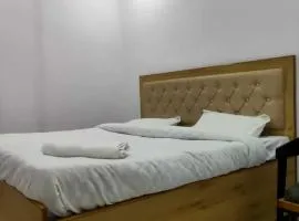 Hotel Cozy - Near US Embassy