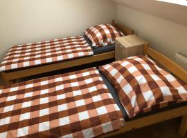 Sleep & Go Korycany, hostel σε Neratovice