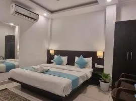Hotel Rising Hills