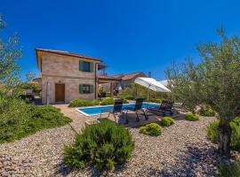 Rustic Villa Bellamare