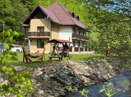 Popasul Moților, bed and breakfast en Răchiţele