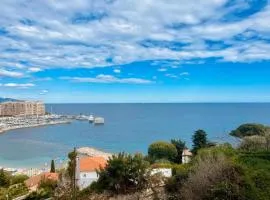 Appartement vue mer aux portes de Monaco