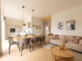 Stunning Premium Apartment with Private Rooftop