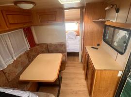 Caravane 4 couchage, ξενοδοχείο σε Coudeville