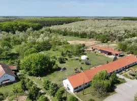 Akácliget Vendégház és Major