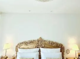 Sissis Paradies Appartement mit Balkon & Flussblick- Das Alpenzeit im Zentrum