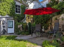 Kleine Fischerhütte - uriges Ferienhaus am Meer、ザスニッツのシャレー