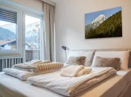 DOLOMIA APARTMENTS Pinzolo