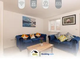 Duckett house, 3 Bedroom Detached House By B and R Serviced Accommodation Amesbury With Free Parking