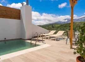 Cretan Country Villa with Shared pool