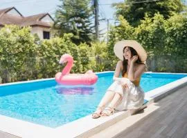 LakeLyn Pool Villa 5BR , Free daily housekeeping