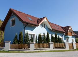 Apartmánový Dom River, hotel near Blatnica Manor House, Blatnica