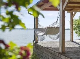 Delightful tiny river-view home