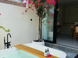 Cozy Living Kalos Villa