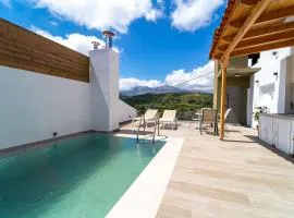 Cretan Country Villa with Shared Pool 2