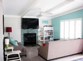 Getaway Beach Bungalow - Kid and Pet Friendly