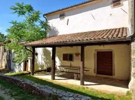 Wunderschönes Ferienhaus In Kotli Mit Grill, Gemeinschaftlichem Pool Und Terrasse