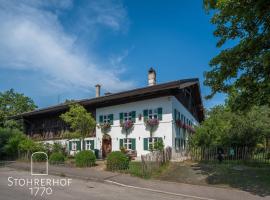 Ferienhaus in Riederau mit Großem Garten, Hotel in Dießen am Ammersee