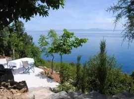 Ferienhaus In Tiros Mit Garten, Grill Und Terrasse