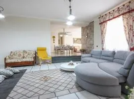 Villa Angela Holiday Apartment
