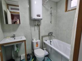 Janym Home, Hotel in Zhezdi