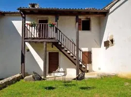 Ferienhaus In Kotli Mit Garten, Grill Und Gemeinschaftlichem Pool