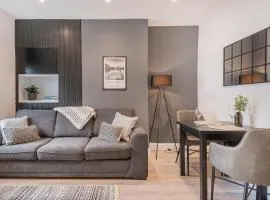 Southend Cottage By Birch Stays