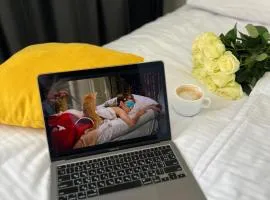 Sunday Hotel