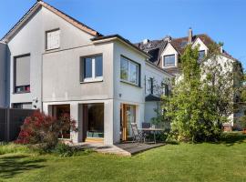 Haus In Davenstedt 3 Zimmer, βίλα στο Ανόβερο