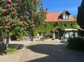 BIO Kastanienhof Erfurt - Appartements und ayurvedische Jurten