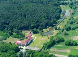 Csicsergő Szabadidőközpont, rezort v destinaci Nova