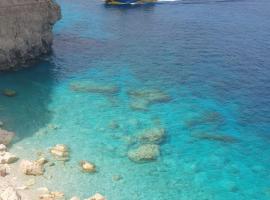 139 Taormina Apartment, hotel a St Paul's Bay