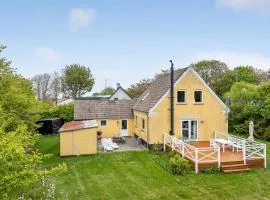 4 Bedroom Amazing Home In Østermarie