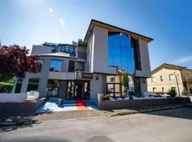 Hotel Sirena - B&B e Cucina