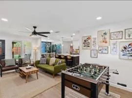 Luxury Oasis 5B 2B Jacuzzi Pet Friendly