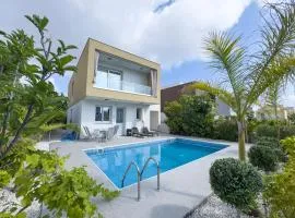 Villa Jasmine with pool in Universal