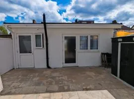 Ensuite Double Room with Kitchen