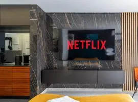 Hamba COSMOS- self check-in, parking, 24h , VAT