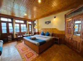 Sharda House