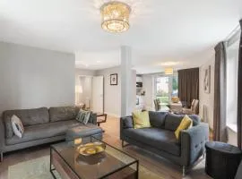 Modern 3BR Flat quick links to LDN & Heathrow
